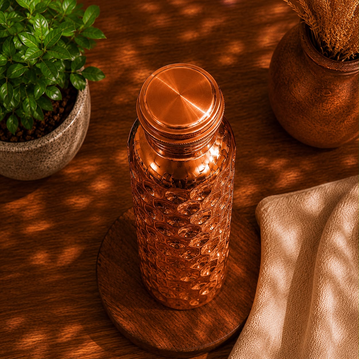 Gourde Nid d'Abeille — Cuivre martelé d'Istanbul (950ml)